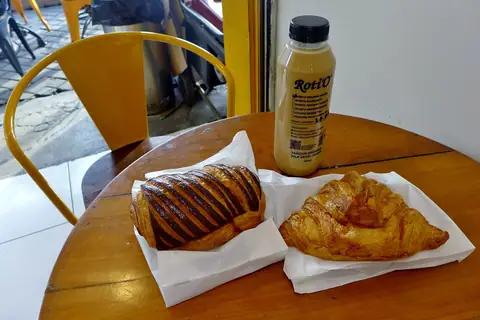 Paul's Pasty Shop photo 4